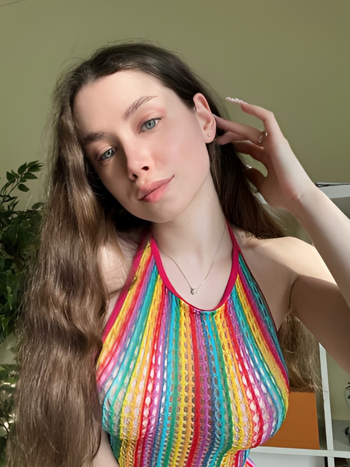 Дарья привлекальеная девушка из Сегежа цена от 4000 руб