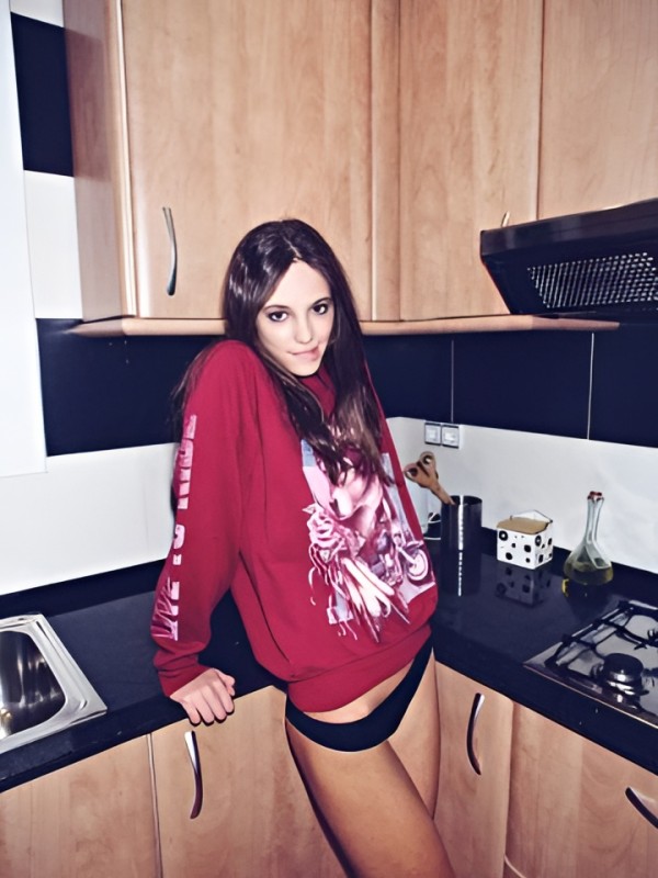 Лейла привлекательная девушка из Сегежа цена от 2000 руб