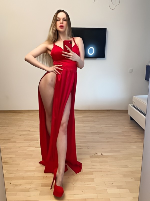 Олеся привлекательная девушка из Сегежа цена от 2500 руб