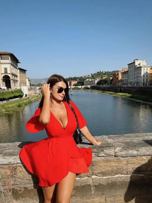 Варвара привлекательная девушка из Сегежа цена от 6000 руб