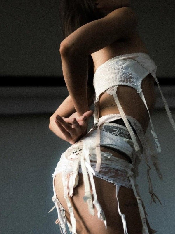 Тамара привлекательная девушка из Сегежа цена от 9000 руб